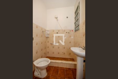 Banheiro 1 de kitnet/studio para alugar com 1 quarto, 30m² em Copacabana, Rio de Janeiro