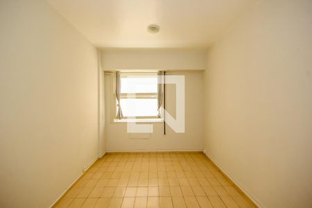 Sala de kitnet/studio para alugar com 1 quarto, 30m² em Copacabana, Rio de Janeiro