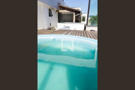 Apartamento à venda com 140m², 4 quartos e 2 vagasPiscina