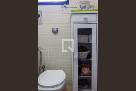 Apartamento à venda com 140m², 4 quartos e 2 vagasBanheiro da Suíte 1