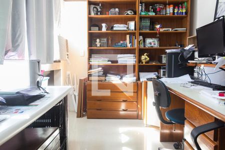 Apartamento à venda com 140m², 4 quartos e 2 vagasSuite 3