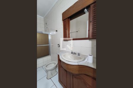 Casa à venda com 120m², 3 quartos e 2 vagas Casa à venda com 120m², 3 quartos e 2 vagasBanheiro