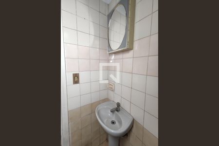 Casa à venda com 120m², 3 quartos e 2 vagas Casa à venda com 120m², 3 quartos e 2 vagasBanheiro de Serviço