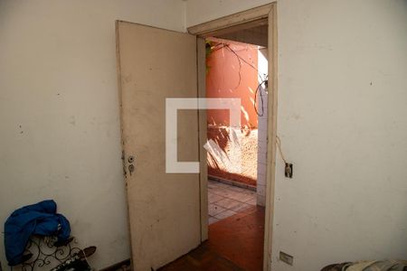 Casa à venda com 250m², 3 quartos e 2 vagasQuarto de Serviço
