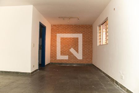 Sala de casa à venda com 3 quartos, 250m² em Parque Colonial, São Paulo