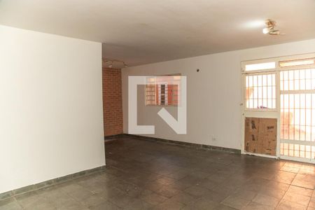 Sala de casa à venda com 3 quartos, 250m² em Parque Colonial, São Paulo