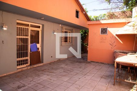 Casa à venda com 250m², 3 quartos e 2 vagasÁrea comum - Churrasqueira