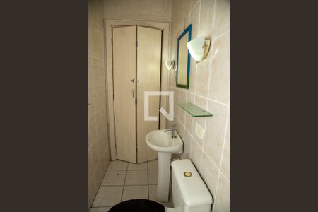 Casa à venda com 250m², 3 quartos e 2 vagasBanheiro 2