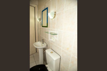 Casa à venda com 250m², 3 quartos e 2 vagasBanheiro 2