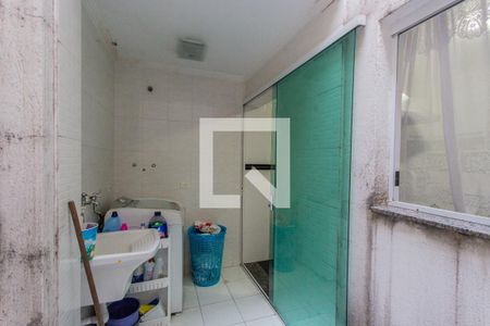 Casa à venda com 148m², 2 quartos e 2 vagas Casa à venda com 148m², 2 quartos e 2 vagasÁrea de Serviço