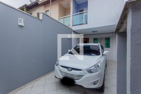 Casa à venda com 148m², 2 quartos e 2 vagas Casa à venda com 148m², 2 quartos e 2 vagasGaragem