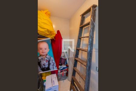 Casa à venda com 148m², 2 quartos e 2 vagas Casa à venda com 148m², 2 quartos e 2 vagasDepósito