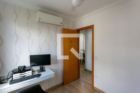 Quarto 2 de apartamento para alugar com 2 quartos, 100m² em Sagrada Família, Belo Horizonte
