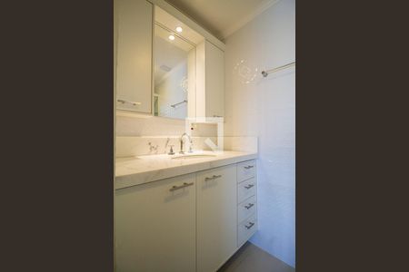 Apartamento à venda com 96m², 2 quartos e 2 vagasBanheiro da Suíte 2