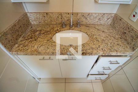 Apartamento à venda com 96m², 2 quartos e 2 vagasBanheiro da Suíte 1