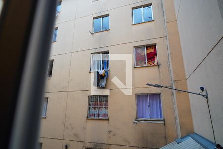 Sala - Vista de apartamento à venda com 2 quartos, 40m² em Mário Quintana, Porto Alegre