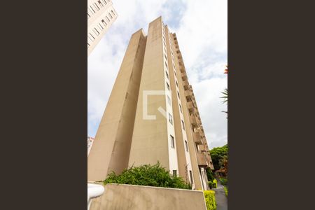 Fachada de apartamento para alugar com 2 quartos, 55m² em Jardim Roberto, Osasco