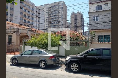 Casa à venda com 200m², 5 quartos e 2 vagasFachada