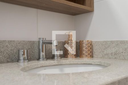 Apartamento à venda com 81m², 2 quartos e 2 vagas Apartamento à venda com 81m², 2 quartos e 2 vagasBanheiro Social