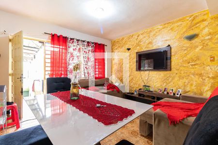 Casa à venda com 150m², 2 quartos e 1 vaga Casa à venda com 150m², 2 quartos e 1 vagaSala