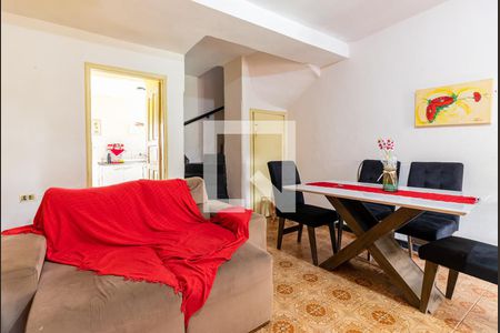 Casa à venda com 150m², 2 quartos e 1 vaga Casa à venda com 150m², 2 quartos e 1 vagaSala