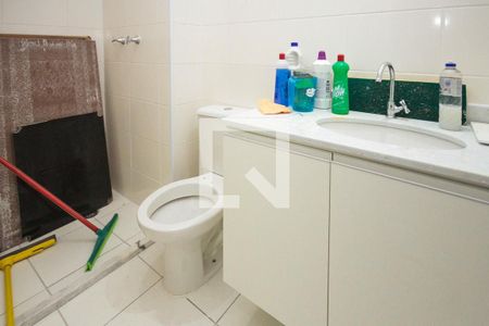 Apartamento à venda com 56m², 2 quartos e 1 vagaBanheiro Social