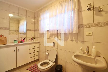 Casa para alugar com 250m², 3 quartos e 3 vagasBanheiro 1