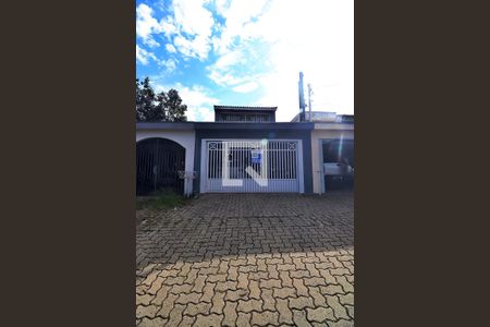 Casa para alugar com 250m², 3 quartos e 3 vagasFachada
