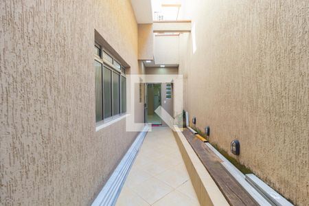 Corredor de casa para alugar com 8 quartos, 420m² em Vila Bertioga, São Paulo