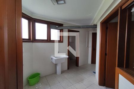 Apartamento à venda com 253m², 3 quartos e 2 vagas Apartamento à venda com 253m², 3 quartos e 2 vagas Área de Serviço