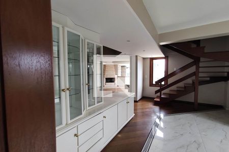 Apartamento à venda com 253m², 3 quartos e 2 vagas Apartamento à venda com 253m², 3 quartos e 2 vagasSala de Jantar