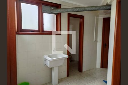 Apartamento à venda com 253m², 3 quartos e 2 vagas Apartamento à venda com 253m², 3 quartos e 2 vagas Área de Serviço