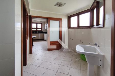 Apartamento à venda com 253m², 3 quartos e 2 vagas Apartamento à venda com 253m², 3 quartos e 2 vagas Área de Serviço