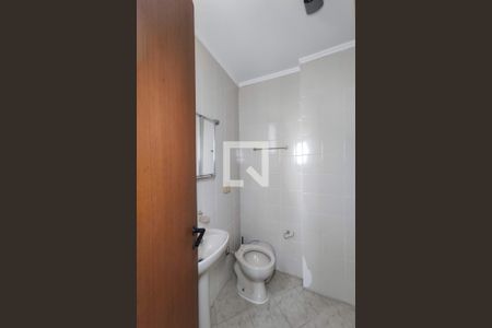 Apartamento à venda com 253m², 3 quartos e 2 vagas Apartamento à venda com 253m², 3 quartos e 2 vagasBanheiro de Serviço