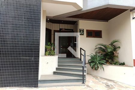 Apartamento à venda com 253m², 3 quartos e 2 vagas Apartamento à venda com 253m², 3 quartos e 2 vagasHall de Entrada