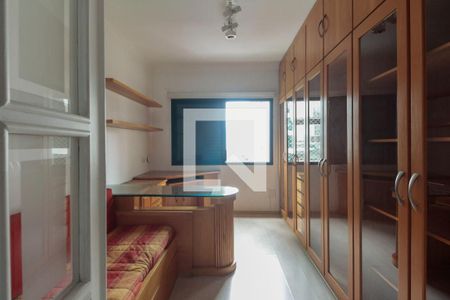 Apartamento para alugar com 180m², 4 quartos e 3 vagas Apartamento para alugar com 180m², 4 quartos e 3 vagasEscritório