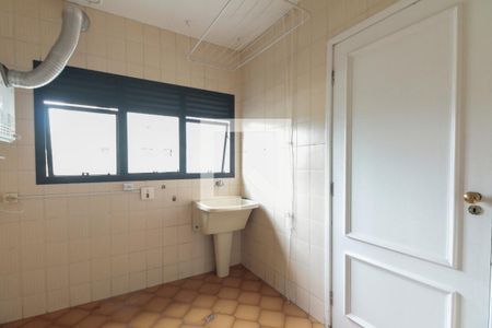 Apartamento para alugar com 180m², 4 quartos e 3 vagas Apartamento para alugar com 180m², 4 quartos e 3 vagasÁrea de serviço