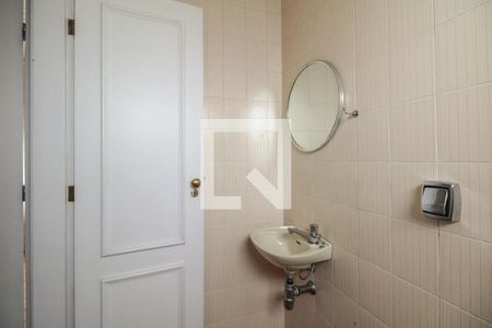 Apartamento para alugar com 180m², 4 quartos e 3 vagas Apartamento para alugar com 180m², 4 quartos e 3 vagasQuarto de serviço