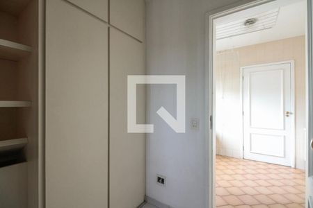 Apartamento para alugar com 180m², 4 quartos e 3 vagas Apartamento para alugar com 180m², 4 quartos e 3 vagasQuarto de serviço