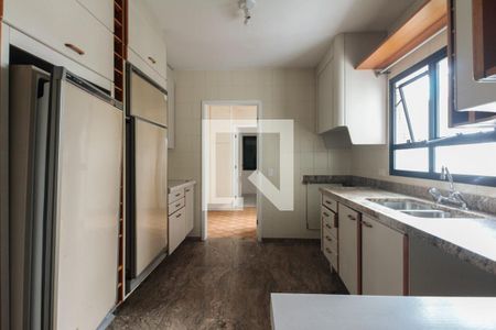 Apartamento para alugar com 180m², 4 quartos e 3 vagas Apartamento para alugar com 180m², 4 quartos e 3 vagasCozinha