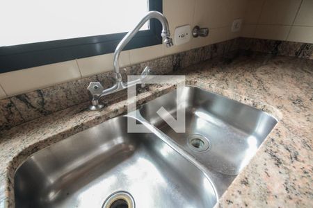 Apartamento para alugar com 180m², 4 quartos e 3 vagas Apartamento para alugar com 180m², 4 quartos e 3 vagasCozinha