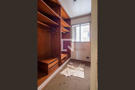 Suíte - Closet de apartamento para alugar com 3 quartos, 210m² em Jardim Paulista, São Paulo