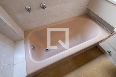 Apartamento para alugar com 210m², 3 quartos e 2 vagas Apartamento para alugar com 210m², 3 quartos e 2 vagasBanheiro Social