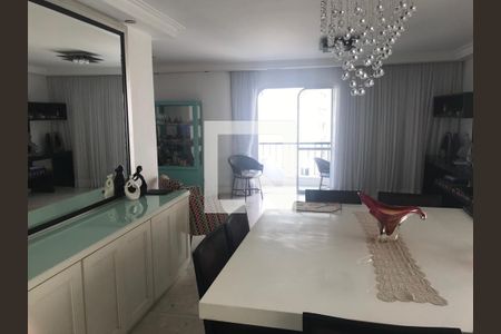 Apartamento à venda com 303m², 4 quartos e 3 vagas Apartamento à venda com 303m², 4 quartos e 3 vagasCopa