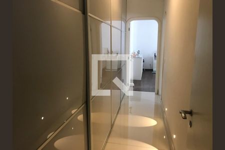 Apartamento à venda com 303m², 4 quartos e 3 vagas