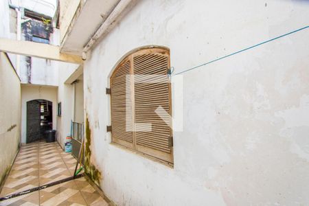 Casa para alugar com 280m², 2 quartos e 2 vagasCorredor - externo