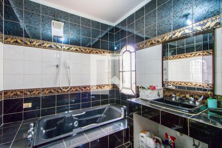Casa para alugar com 280m², 2 quartos e 2 vagasBanheiro do quarto 1
