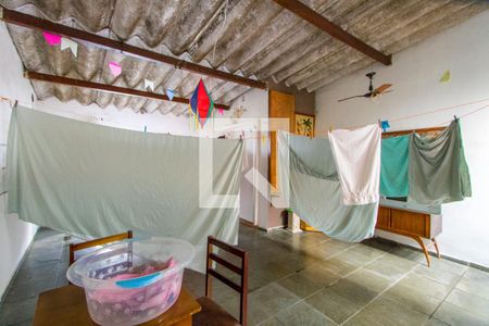 Casa para alugar com 280m², 2 quartos e 2 vagasSalão