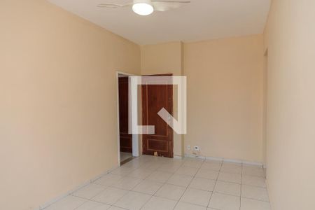 Apartamento à venda com 75m², 2 quartos e 1 vagaSala