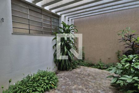 Varanda de casa à venda com 6 quartos, 370m² em Pinheiros, São Paulo